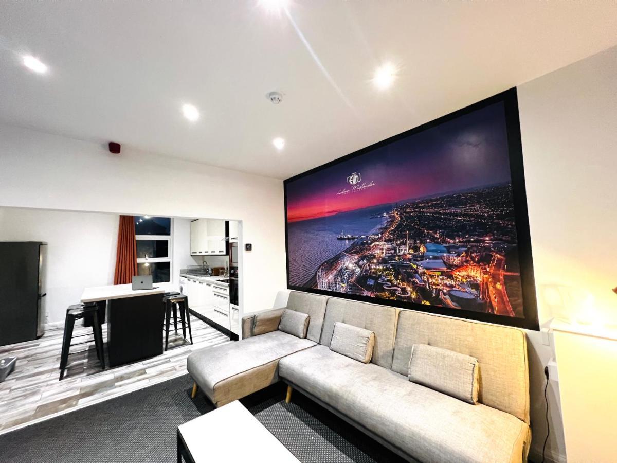 The Pier Suite Serviced Apartment Blackpool Buitenkant foto